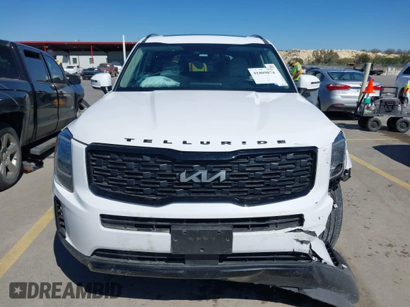 2022 Kia Telluride EX with VIN 5XYP3DHC5NG242215, listed as a IAAI auction lot 41809074 with 41,245 mi miles and . Bid and sale history available at carsss.com. Image 12.