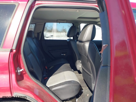 2010 Jeep Grand Cherokee Laredo with VIN 1J4RR4GT0AC135770, listed as a IAAI auction lot 41444149 with 226,746 mi miles. Bid and sale history available at carsss.com. Image 8.