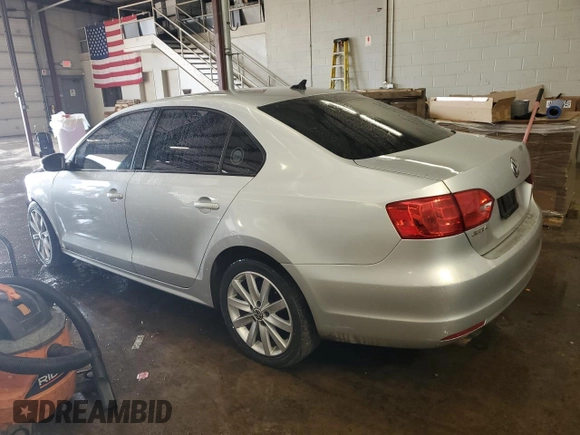 2012 Volkswagen Jetta SE with VIN 3VWDP7AJXCM353745, listed as a Copart auction lot 88239045 with 83,650 mi miles and Salvage title. Bid and sale history available at DreamBid. Image 2.