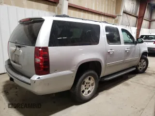 2013 Chevrolet Suburban LS with VIN 1GNSKHE72DR263672, listed as a Copart auction lot 87855905 with 124,081 mi miles and Salvage Title. Bid and sale history available at carsss.com. Image 3.