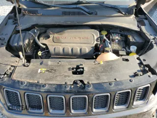 2019 Jeep Compass Trailhawk with VIN 3C4NJDDB5KT722026, listed as a Copart auction lot 52824885 with 105,727 mi miles and Salvage title. Bid and sale history available at DreamBid. Image 12.