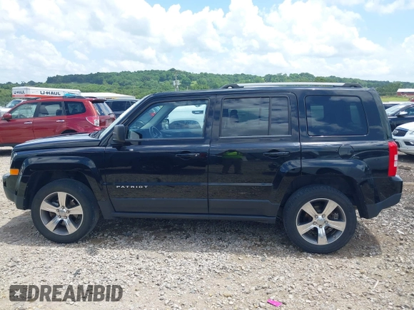 2016 Jeep Patriot Latitude with VIN 1C4NJRFB4GD809651, listed as a IAAI auction lot 42510212 with 47,887 mi miles and . Bid and sale history available at DreamBid. Image 14.