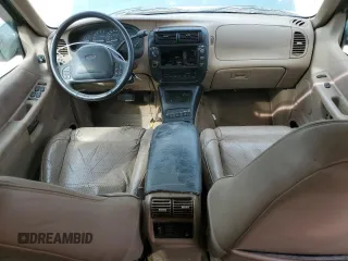 1998 Ford Explorer XL z VIN 1FMZU34E7WZA96759, wystawiony jako Copart lot #47791315 z przebiegiem 138 212 mil mil oraz Czysty tytuł • Clean title. Historia ofert i sprzedaży dostępna na DreamBid. Obrazek 8.