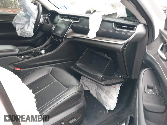 2023 Jeep Grand Cherokee Limited with VIN 1C4RJHBG6PC533640, listed as a IAAI auction lot 41499772 with Not provided miles and . Bid and sale history available at DreamBid. Image 5.