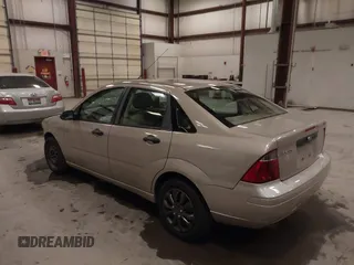 2007 Ford Focus S с VIN 1FAFP34N87W190236, выставлен на аукционе IAAI как лот 39851045 с пробегом 130 835 миль миль и . История ставок и продаж доступна на DreamBid. Изображение 3.