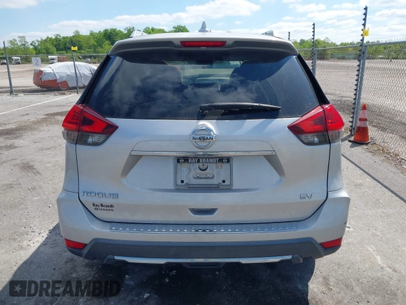 2017 Nissan Rogue S with VIN 5N1AT2MTXHC880965, listed as a IAAI auction lot 42016855 with 117,672 mi miles. Bid and sale history available at carsss.com. Image 16.