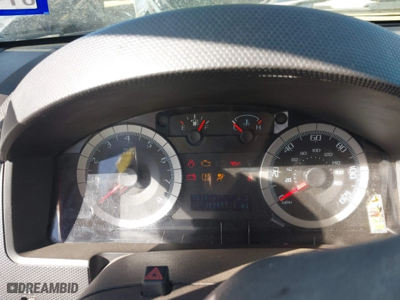 2010 Ford Escape XLT with VIN 1FMCU0DG1AKA15388, listed as a IAAI auction lot 41752399 with 189,655 mi miles. Bid and sale history available at carsss.com. Image 7.