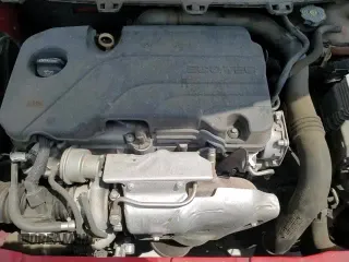 2018 Chevrolet Cruze LT с VIN 1G1BE5SM5J7177605, выставлен на аукционе Copart как лот 71865695 с пробегом 146 503 миль миль и Списание • Salvage title. История ставок и продаж доступна на DreamBid. Изображение 13.