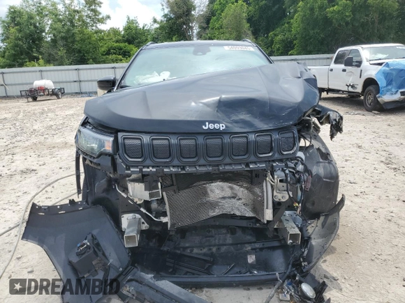 2022 Jeep Compass Latitude Lux с VIN 3C4NJDFB5NT131065, выставлен на аукционе Copart как лот 54093045 с пробегом 28 445 миль миль и Списание • Salvage title. История ставок и продаж доступна на DreamBid. Изображение 5.