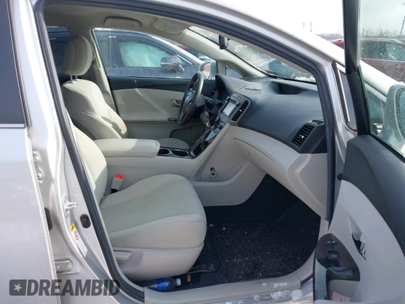2013 Toyota Venza LE with VIN 4T3BK3BB0DU079593, listed as a IAAI auction lot 41378312 with 134,895 mi miles. Bid and sale history available at carsss.com. Image 5.