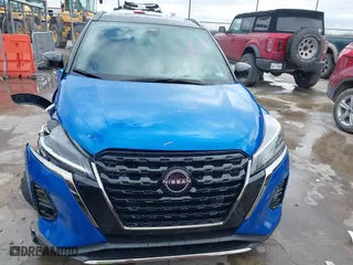 2022 Nissan Kicks SR with VIN 3N1CP5DV0NL495941, listed as a IAAI auction lot 41465827 with 13,062 mi miles. Bid and sale history available at carsss.com. Image 13.