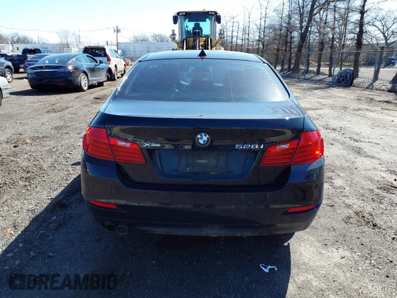 2015 BMW 5 Series 528i xDrive with VIN WBA5A7C50FD621076, listed as a IAAI auction lot 41823319 with 113,631 mi miles and . Bid and sale history available at carsss.com. Image 17.