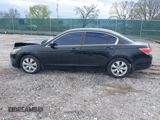 2010 Honda Accord EX-L z VIN 1HGCP2F86AA032708, wystawiony jako IAAI lot #42010837 z przebiegiem 196 739 mil mil oraz . Historia ofert i sprzedaży dostępna na DreamBid. Obrazek 14.