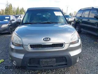 2010 Kia Soul + with VIN KNDJT2A28A7047275, listed as a IAAI auction lot 42013630 with 110,734 mi miles. Bid and sale history available at carsss.com. Image 12.