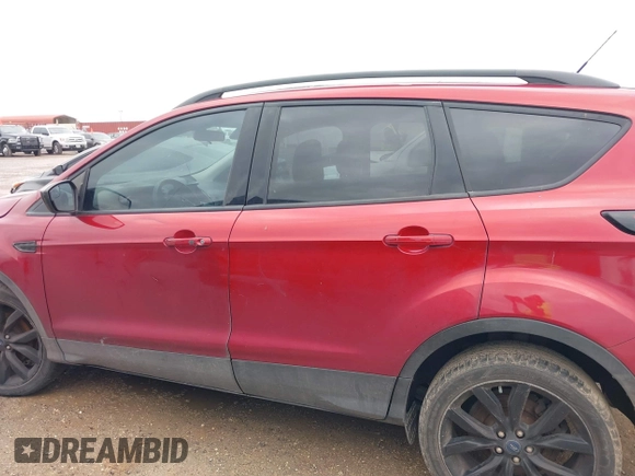 2019 Ford Escape SE with VIN 1FMCU0GD6KUB58201, listed as a IAAI auction lot 41433918 with 162,580 mi miles. Bid and sale history available at carsss.com. Image 14.