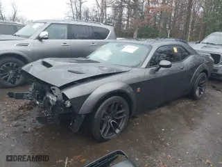 2019 Dodge Challenger R/T Scat Pack with VIN 2C3CDZFJ6KH529252, listed as a IAAI auction lot 40849993 with 1 mi miles. Bid and sale history available at carsss.com. Image 2.