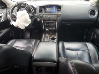 2015 Nissan Pathfinder SV z VIN 5N1AR2MN4FC621207, wystawiony jako Copart lot #86732704 z przebiegiem 207 322 mil mil oraz Szkoda całkowita • Salvage title. Historia ofert i sprzedaży dostępna na DreamBid. Obrazek 8.