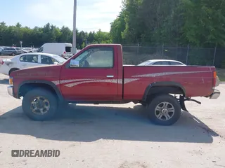 1997 Nissan Frontier XE z VIN 1N6SD11Y4VC415557, wystawiony jako IAAI lot #42399415 z przebiegiem 131 363 mil mil oraz . Historia ofert i sprzedaży dostępna na DreamBid. Obrazek 12.