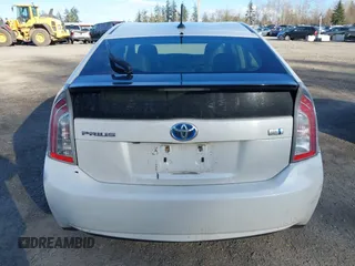 2015 Toyota Prius Four with VIN JTDKN3DU9F0471369, listed as a IAAI auction lot 41725887 with 161,489 mi miles. Bid and sale history available at carsss.com. Image 17.