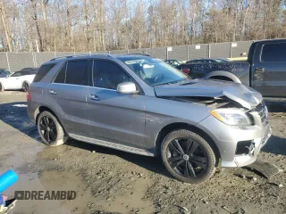 2012 Mercedes-Benz M 550 z VIN 4JGDA7DB9CA049890, wystawiony jako Copart lot #82862974 z przebiegiem 117 355 mil mil oraz Szkoda całkowita • Salvage title. Historia ofert i sprzedaży dostępna na DreamBid. Obrazek 4.