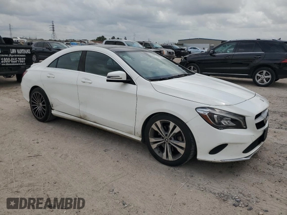 2019 Mercedes-Benz CLA 250 z VIN WDDSJ4EB9KN768336, wystawiony jako Copart lot #54876765 z przebiegiem 147 086 mil mil oraz Czysty tytuł • Clean title. Historia ofert i sprzedaży dostępna na DreamBid. Obrazek 4.