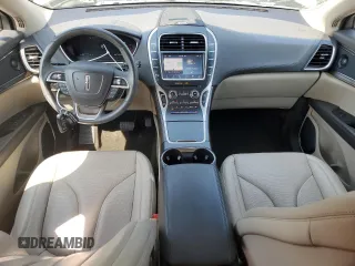 2020 Lincoln Nautilus Reserve with VIN 2LMPJ8K92LBL02561, listed as a Copart auction lot 59855385 with 29,622 mi miles and Salvage title. Bid and sale history available at DreamBid. Image 8.