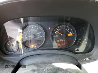 2015 Jeep Patriot Altitude z VIN 1C4NJRBB0FD290036, wystawiony jako Copart lot #55138325 z przebiegiem 64 343 mil mil oraz Szkoda całkowita • Salvage title. Historia ofert i sprzedaży dostępna na DreamBid. Obrazek 9.