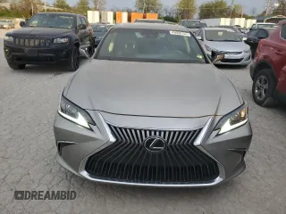 2020 Lexus ES 350 с VIN 58ADZ1B17LU062726, выставлен на аукционе Copart как лот 49990744 с пробегом 102 947 миль миль и Списание • Salvage title. История ставок и продаж доступна на DreamBid. Изображение 5.