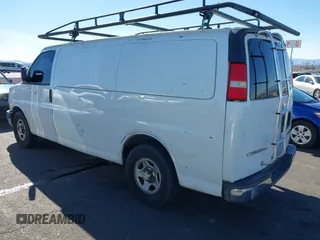2006 Chevrolet Express Cargo Van with VIN 1GCFG15X061120322, listed as a IAAI auction lot 41611050 with 277,311 mi miles. Bid and sale history available at carsss.com. Image 3.