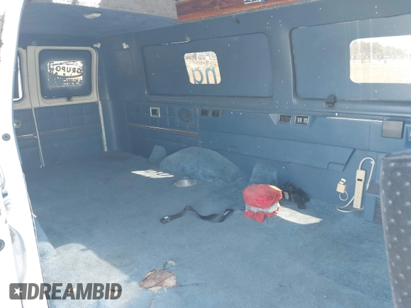 1985 Ford Econoline Cargo with VIN 1FBHS31L3FHA83624, listed as a IAAI auction lot 41987555 with 2,242 mi miles and . Bid and sale history available at DreamBid. Image 8.