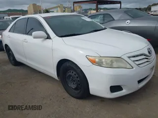 2011 Toyota Camry LE with VIN JTNBF3EK8B3012039, listed as a IAAI auction lot 41980486 with Not Provided miles. Bid and sale history available at carsss.com. Image 1.