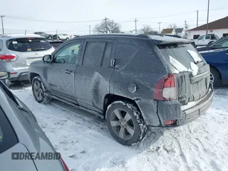 2017 Jeep Compass Latitude с VIN 1C4NJDEB9HD112059, выставлен на аукционе IAAI как лот 41424780 с пробегом 178 045 миль миль и . История ставок и продаж доступна на DreamBid. Изображение 3.
