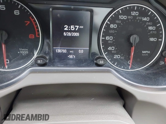 2010 Audi Q5 Premium Plus z VIN WA1LKAFP3AA087285, wystawiony jako IAAI lot #42317420 z przebiegiem 130 793 mil mil oraz . Historia ofert i sprzedaży dostępna na DreamBid. Obrazek 7.