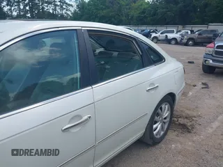 2006 Hyundai Azera SE with VIN KMHFC46F66A098423, listed as a IAAI auction lot 42519025 with Not provided miles and . Bid and sale history available at DreamBid. Image 6.