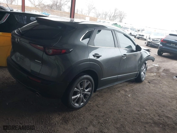 2022 Mazda CX-30 2.5 S Carbon Edition with VIN 3MVDMBCL1NM425026, listed as a IAAI auction lot 41223835 with 1 mi miles. Bid and sale history available at carsss.com. Image 4.