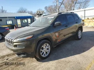 2015 Jeep Cherokee Sport z VIN 1C4PJLAB7FW585002, wystawiony jako Copart lot #48539015 z przebiegiem 133 098 mil mil oraz Szkody całkowita. Historia ofert i sprzedaży dostępna na DreamBid. Obrazek 1.