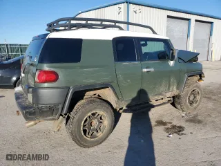 2011 Toyota FJ Cruiser with VIN JTEBU4BF2BK100609, listed as a Copart auction lot 88674455 with 0 mi miles and Salvage Title. Bid and sale history available at carsss.com. Image 3.