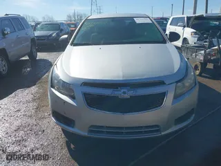 2014 Chevrolet Cruze LS with VIN 1G1PA5SH0E7102286, listed as a IAAI auction lot 41791509 with 171,027 mi miles. Bid and sale history available at carsss.com. Image 12.