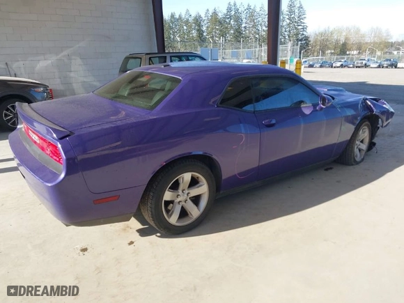 2012 Dodge Challenger SXT Plus with VIN 2C3CDYAG4CH275595, listed as a IAAI auction lot 41950236 with 120,207 mi miles. Bid and sale history available at carsss.com. Image 4.