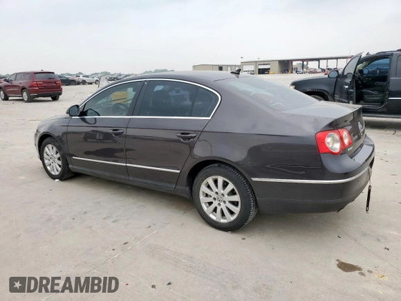 2008 Volkswagen Passat Lux with VIN WVWEK73C68E209255, listed as a Copart auction lot 57146235 with 195,166 mi miles and Clean title. Bid and sale history available at DreamBid. Image 2.