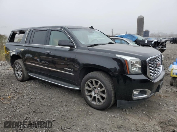2020 GMC Yukon XL Denali with VIN 1GKS2HKJ7LR198247, listed as a Copart auction lot 43796095 with 89,557 mi miles and Salvage Title. Bid and sale history available at carsss.com. Image 4.
