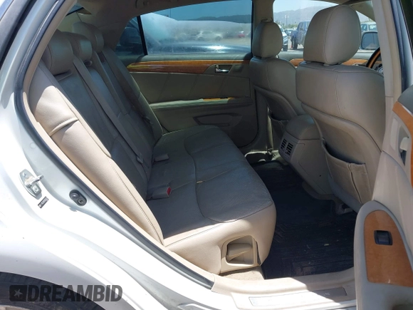 2005 Toyota Avalon XL z VIN 4T1BK36BX5U025674, wystawiony jako IAAI lot #42283773 z przebiegiem 169 604 mil mil oraz . Historia ofert i sprzedaży dostępna na DreamBid. Obrazek 8.