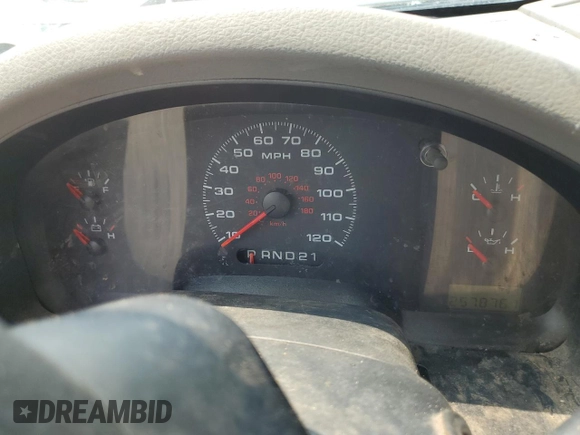 2008 Ford F-150 STX z VIN 1FTRX14W68FB94873, wystawiony jako Copart lot #58972095 z przebiegiem 257 876 mil mil oraz Szkoda całkowita • Salvage title. Historia ofert i sprzedaży dostępna na DreamBid. Obrazek 9.