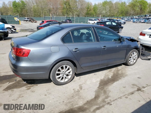 2012 Volkswagen Jetta SE с VIN 3VWDP7AJ4CM427824, выставлен на аукционе Copart как лот 55291775 с пробегом 112 722 миль миль и Списание • Salvage title. История ставок и продаж доступна на DreamBid. Изображение 3.