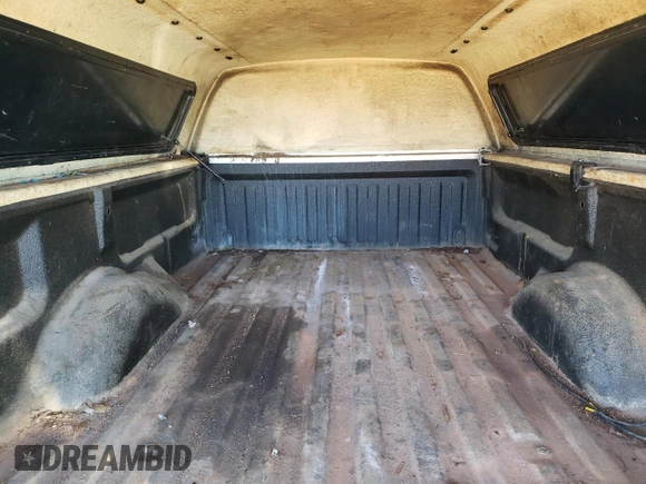 2014 Ford F-150 XL with VIN 1FTPF1CF8EKG24210, listed as a Copart auction lot 47992275 with 148,271 mi miles and Clean title. Bid and sale history available at DreamBid. Image 10.