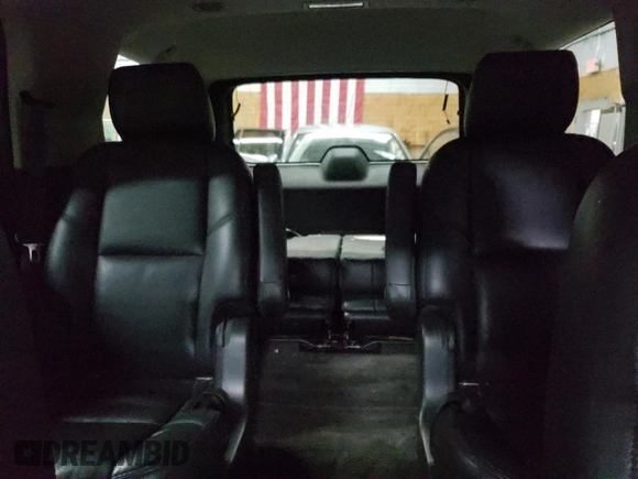 2013 GMC Yukon Denali z VIN 1GKS2EEFXDR200614, wystawiony jako Copart lot #54401155 z przebiegiem 178 481 mil mil oraz Czysty tytuł • Clean title. Historia ofert i sprzedaży dostępna na DreamBid. Obrazek 10.