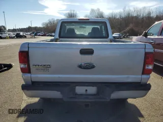 2007 Ford Ranger XL z VIN 1FTZR15EX7PA64703, wystawiony jako Copart lot #86353454 z przebiegiem 261 362 mil mil oraz Czysty tytuł • Clean title. Historia ofert i sprzedaży dostępna na DreamBid. Obrazek 6.