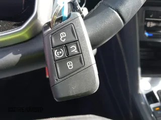 2023 Volkswagen Tiguan SE z VIN 3VV2B7AX0PM034519, wystawiony jako IAAI lot #41723470 z przebiegiem 17 250 mil mil oraz . Historia ofert i sprzedaży dostępna na DreamBid. Obrazek 11.