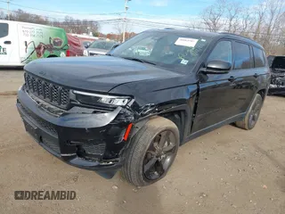 2022 Jeep Grand Cherokee Altitude z VIN 1C4RJKAG1N8524858, wystawiony jako IAAI lot #40883507 z przebiegiem 19 703 mil mil oraz . Historia ofert i sprzedaży dostępna na DreamBid. Obrazek 6.