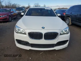 2015 BMW 7 Series 740Li xDrive with VIN WBAYF4C58FGS99427, listed as a Copart auction lot 84991474 with 83,008 mi miles and Salvage Title. Bid and sale history available at carsss.com. Image 5.